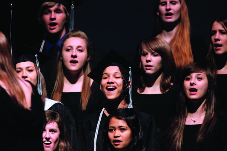 afn.060410.com.hclcgrad15.jpg